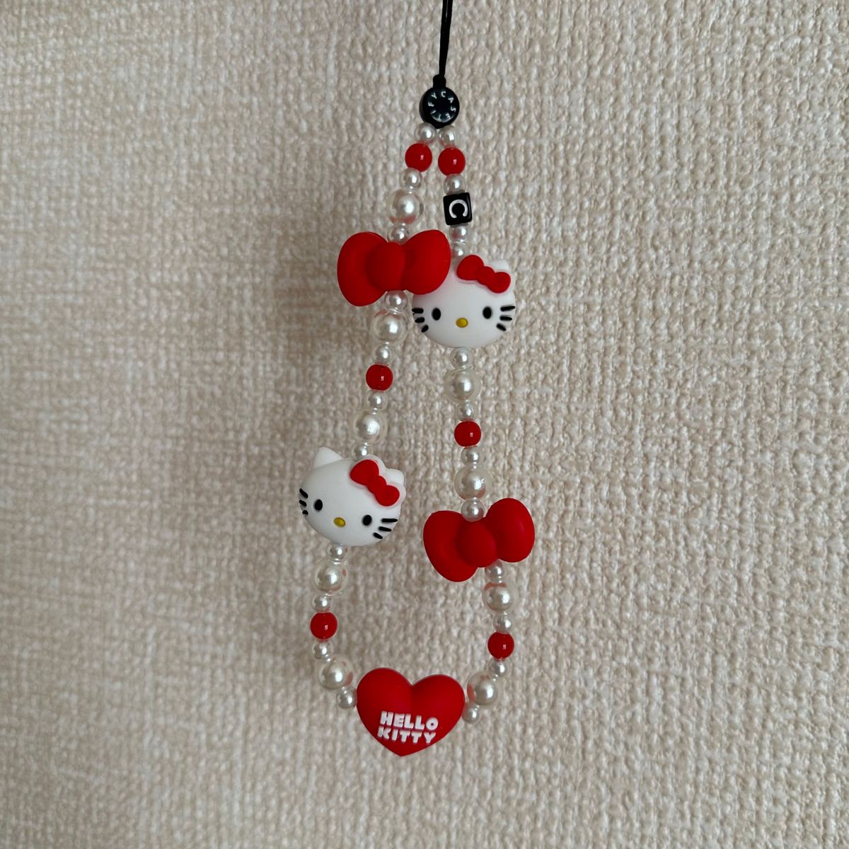Hello Kitty Pearl & Bow Phone Charms